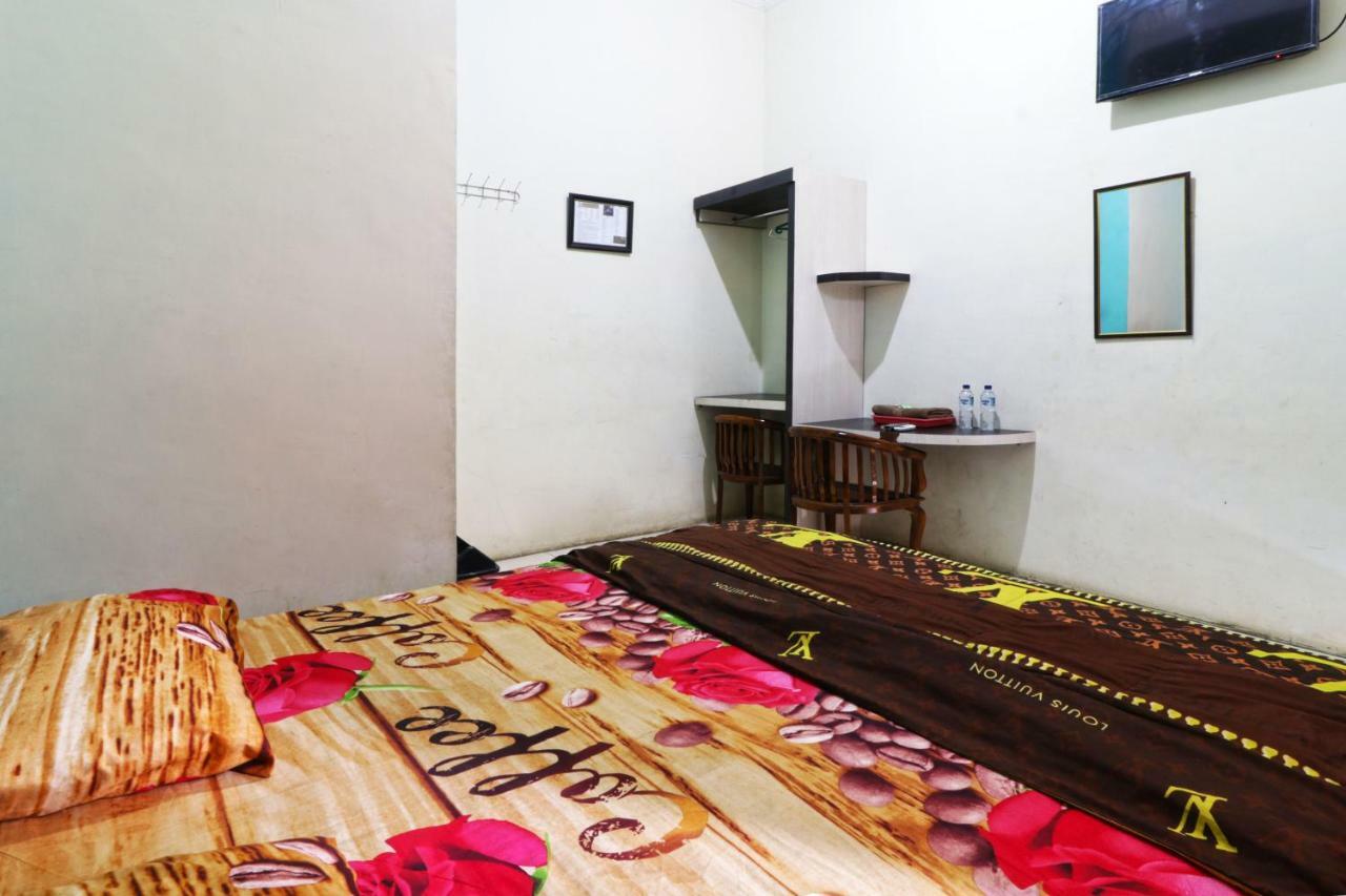 Hotel Graha Soeltan Sunggal エクステリア 写真